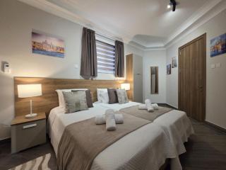 Modern 1BD Ground Floor Apartment at The Podium - Yacht Marina Area, Close to Valletta - 3