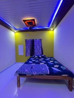 Juee's Holiday Homes - 5