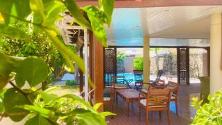 Charming House with Direct Beach Access -Pereybere - 8