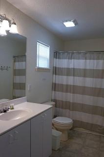 Riverfront Cabin Rental near Canyon Lake in New Braunfels, Texas - 8