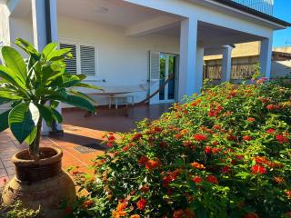 Villetta San Leone con giardino - 9