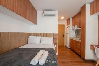 Acomodações completas em prédio com piscina a 270m da Praia da Barra - CAOa - 1