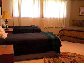 Stunning Cabin Rental with a Hot Tub Overlooking Fishing Creek near Sproul State Forest, Pennsylvania - 8