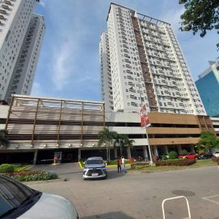 Affordable Ayala Avida IT Park Condo across Ayala Mall Central Bloc Sugbu Mercado - 6