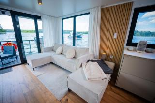 Luxurious Houseboat Pina - 9