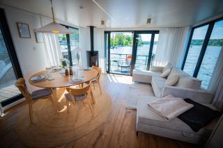 Luxurious Houseboat Pina - 4