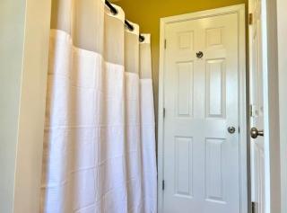 Cozy Home on Golf Course Near I75 and Bucee's - 8