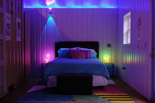 Romantic Luxe 80s Escape - 9