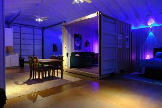 Romantic Luxe 80s Escape - 3