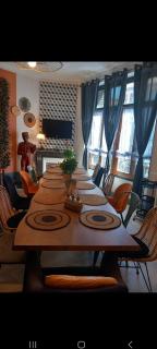 Les Loges Du Théatre 160m2 MAISON PRIVÉ 14 personnes MAX tout équipé a 200m de l'AVENUE DE CHAMPAGNE et toutes commodités DEGUSTATION CHAMPAGNE OFFERTE jacuzzi sauna jeux velos EMPLACEMENT EXCEPTIONNEL et CHIC - 7