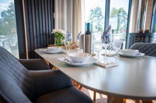 Feel-good Houseboat Redwine Woma - 4