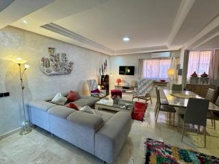 Appartement joliement décoré 3 chambres avec Terrasse quartier Gueliz Hivernage à Marrakech I19 - 9