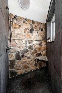 Riverside Luxury: Fully Equipped Cabin with Outstanding Views in Emlenton, PA - 8