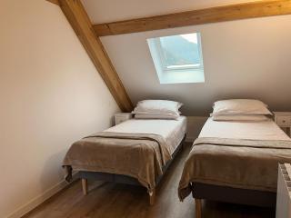 Le Vieux Bourg Apartment 3, Modern 2 bedroom Apartment - 6