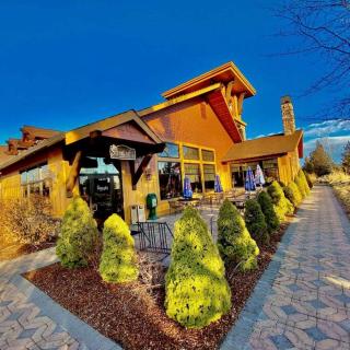 Beautiful Cabin Hot-tub and Barbecue Provided in Redmond, Oregon - 7