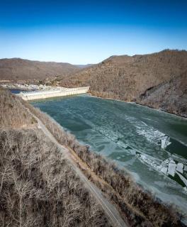 Quaint Cozy Cottage Perfect for a Peaceful Getaway in West Virginia - 6