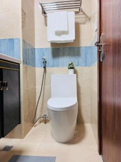 Nue Haven City Center Couple Suite with Parking and Balcony - 6