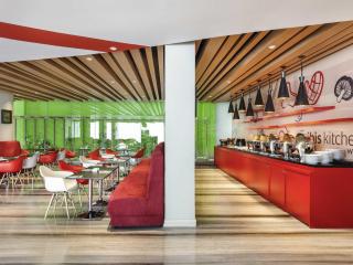 ibis Yogyakarta Adi Sucipto - 1