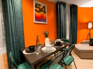 Chic 3BR Home in Hackney, Central London - 7