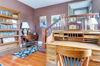 Golf, Hike and Explore Cozy Virden Library Home! - 9