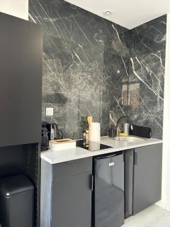 Charming Cozy Studio in Saint-Denis-Stade de France - 3