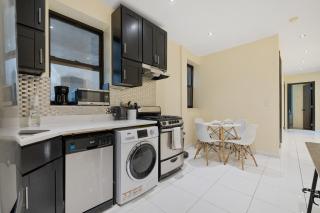 Spacious Central Park Apartments - 1