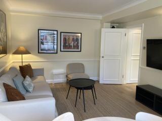 NELL GWYNN HOUSE - Large Elegant One Bedroom Apartment - 8