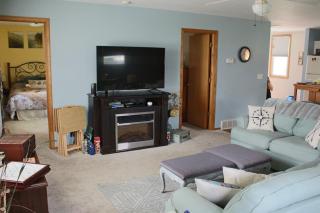 Waterfront Cottage on Green Bay - 2