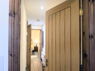 The Nave, Muston - 4