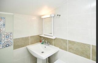 4 bed terraced house near Staple Hill High Street - 5