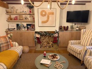 Stow on the Wold Scandi Chic Authentic Cottage - 7