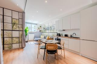 Central City Stay & Self Check-In - 9