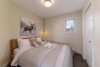 Condo 63: Bright Upper Floor with Terrace & BBQ - 1