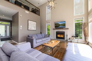 Phoenix 75: River view, Spa and Pool Table - 6