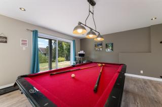 Phoenix 75: River view, Spa and Pool Table - 1