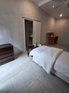 1 Bedroom En-Suite - 0