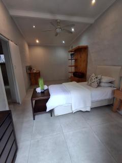 1 Bedroom En-Suite - 8