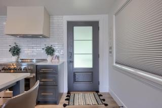 Long Beach Cottage - 1