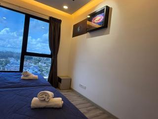 Jb Midvalley LeGoSTAY Build Play Stay CIQ 2BR8PAX - 1