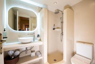 Ampolis Guest House - 2