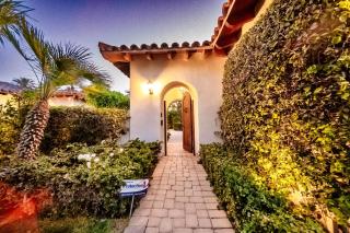 Luxurious 3BR Retreat with Builtin BBQ and Spa - 6