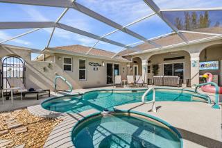 Waterfront Bliss with Pool & Spa - Your Perfect Escape Awaits - Sunset Cove - Roelens - 7