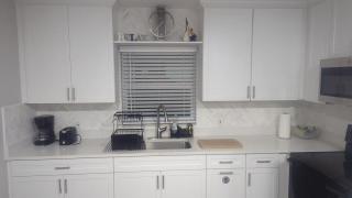 Newly remodeled Near Midtown S Tampa Westshore - 5