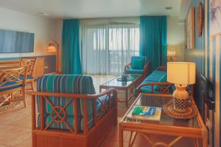 Paradise Perch - Royal Retreats at Maho Beach - 1