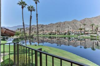 SPECTACULAR LAKE with MOUNTAIN VIEW BBQ POOL SPA - 9