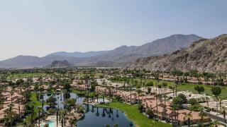 SPECTACULAR LAKE with MOUNTAIN VIEW BBQ POOL SPA - 1