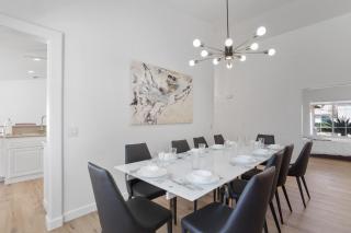 Top Rated Desert Gem Pool Spa 4br 3 bths and more - 5