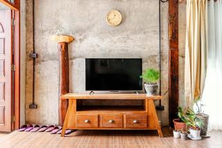 Breeze Through Peaceful 2 Store 2BR Wooden House - 3