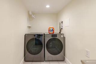 Serene 5-Bedroom Nature Retreat - 6