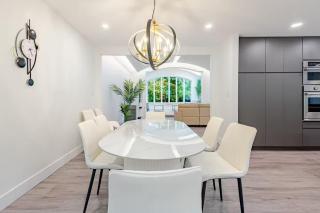 Serene 5-Bedroom Nature Retreat - 1